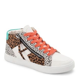 Dolce Vita Mid Top Sneakers 6.5